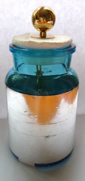 Fichier:Bouteille de Leyde grande.jpg